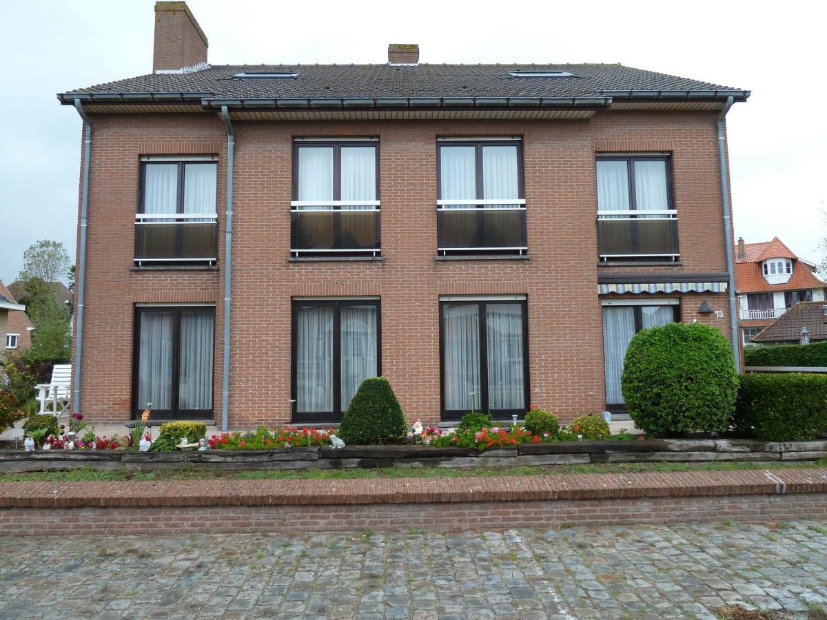 Dodo Des Iles Acomodação com café da manhã Koksijde Exterior foto