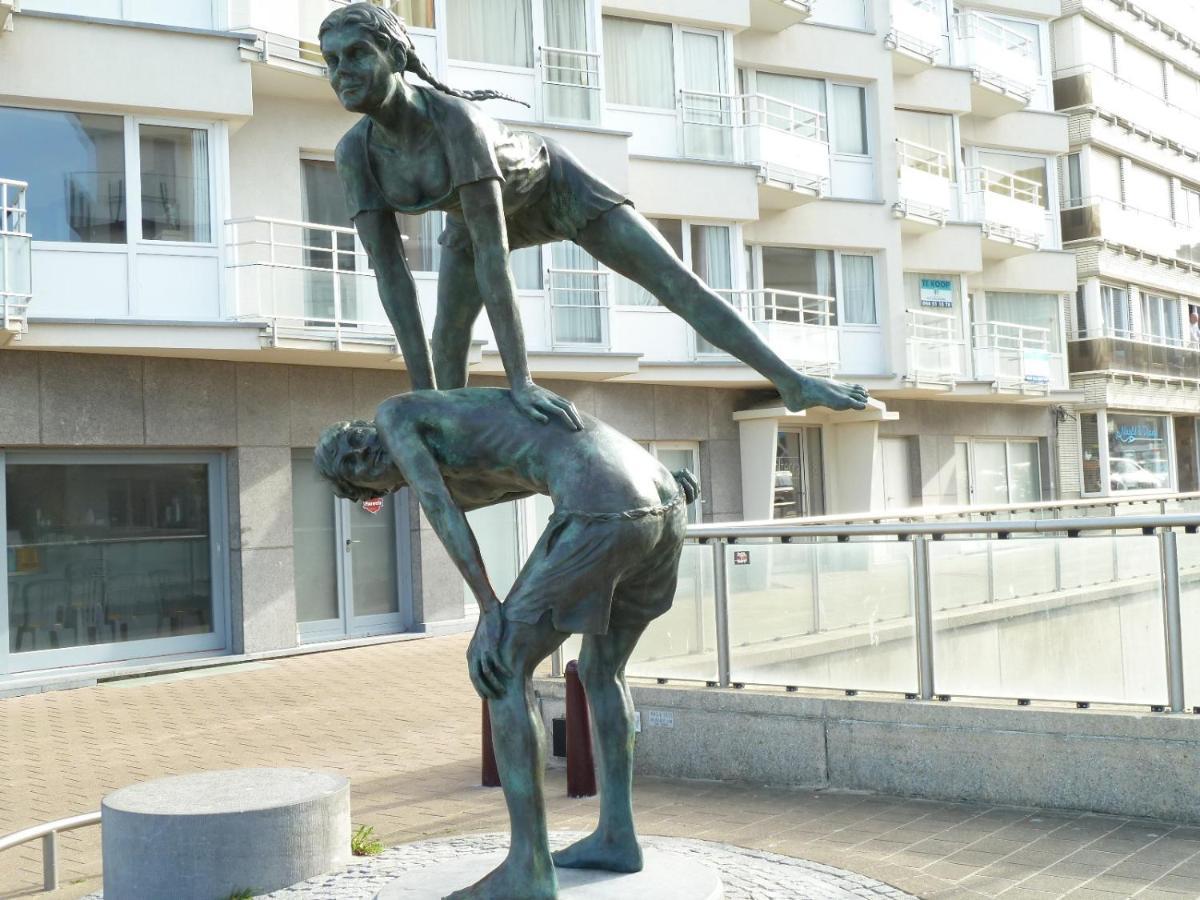 Dodo Des Iles Acomodação com café da manhã Koksijde Exterior foto