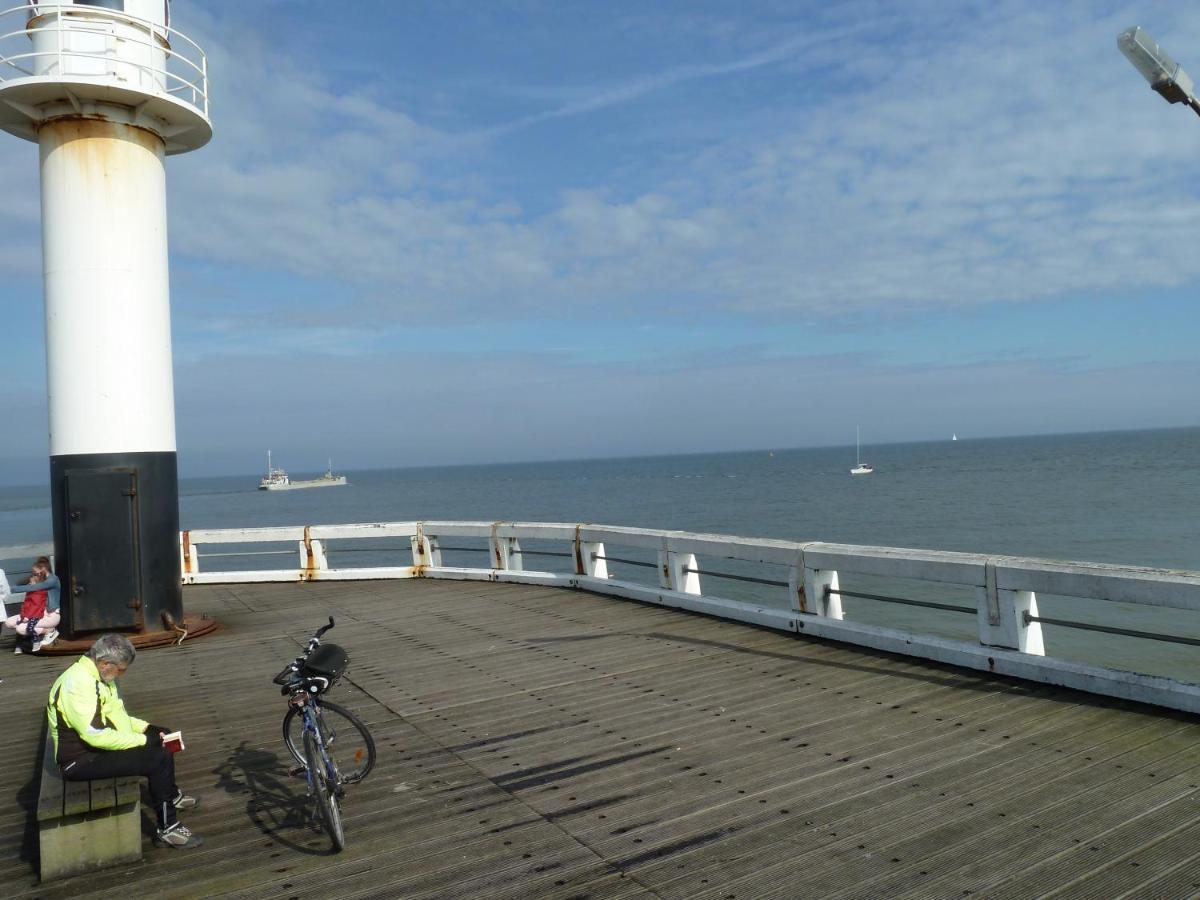 Dodo Des Iles Acomodação com café da manhã Koksijde Exterior foto