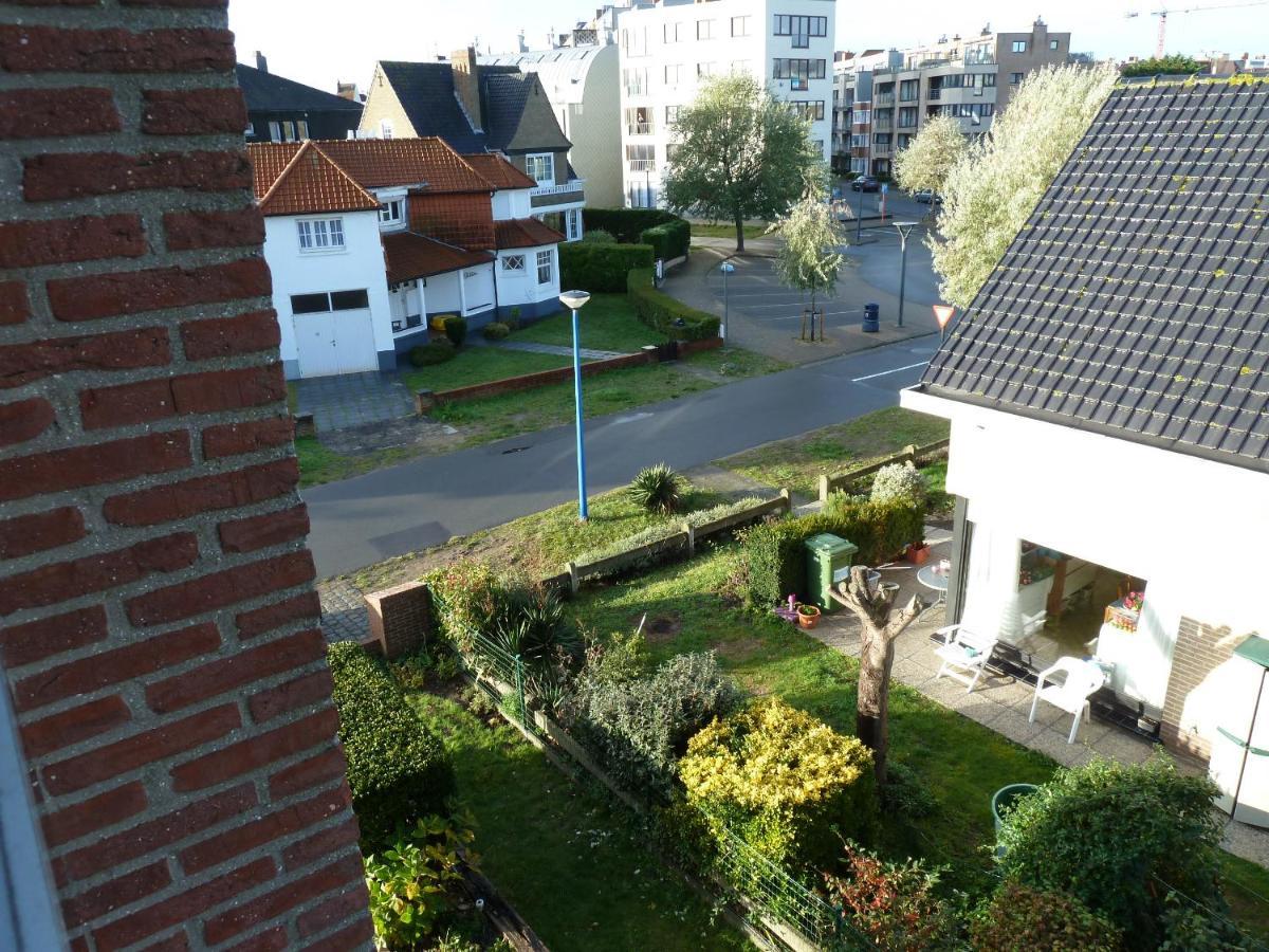 Dodo Des Iles Acomodação com café da manhã Koksijde Exterior foto